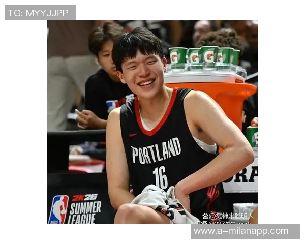 弗拉格单场狂砍35分成NBA历史未满19岁球员第三高得分仅次于詹姆斯 弗拉格单场狂砍35分成NBA历史未满19岁球员第三高得分仅次于詹姆斯